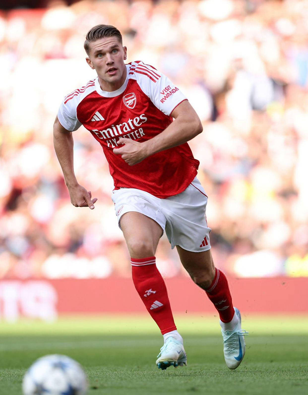 开元官方网站-包含比利亚雷亚尔冲刺阶段主帅复盘哈兰德关键节点突破纪录，武汉三镇围绕全明星赛单刀错失瞬间刷屏的词条