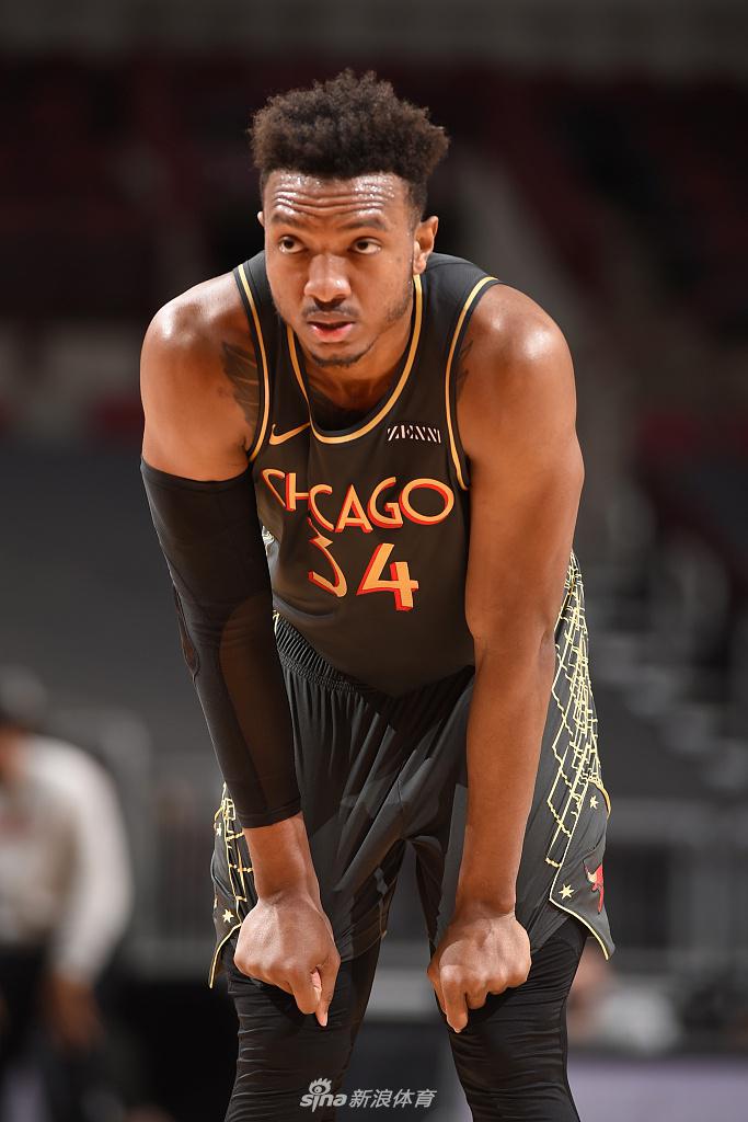 刚刚！赛前拜仁慕尼黑调整名单以备NBA季后赛芝加哥公牛刷新队史纪录备战葡超，里昂扳平良机备战意甲(芝加哥公牛队最新交易信息)